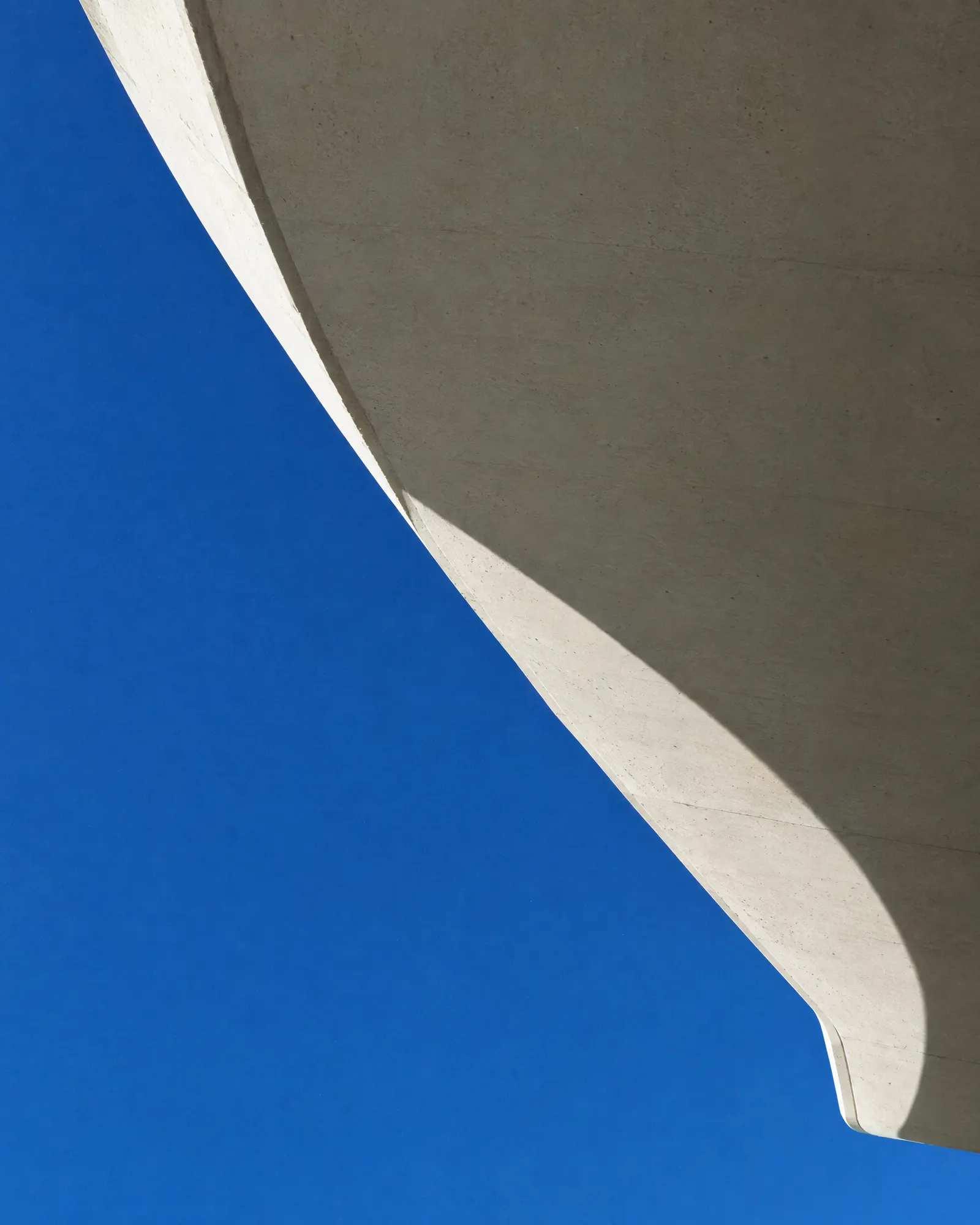 The shell edge against the North Sea sky